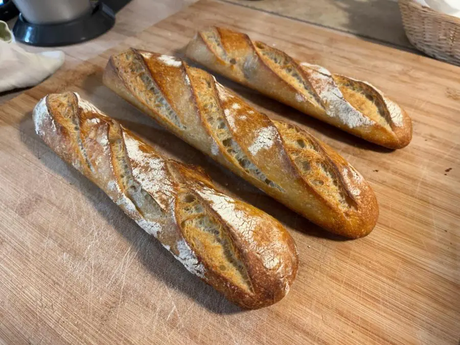 Baguettes.