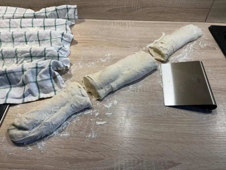 Cutting the folded dough